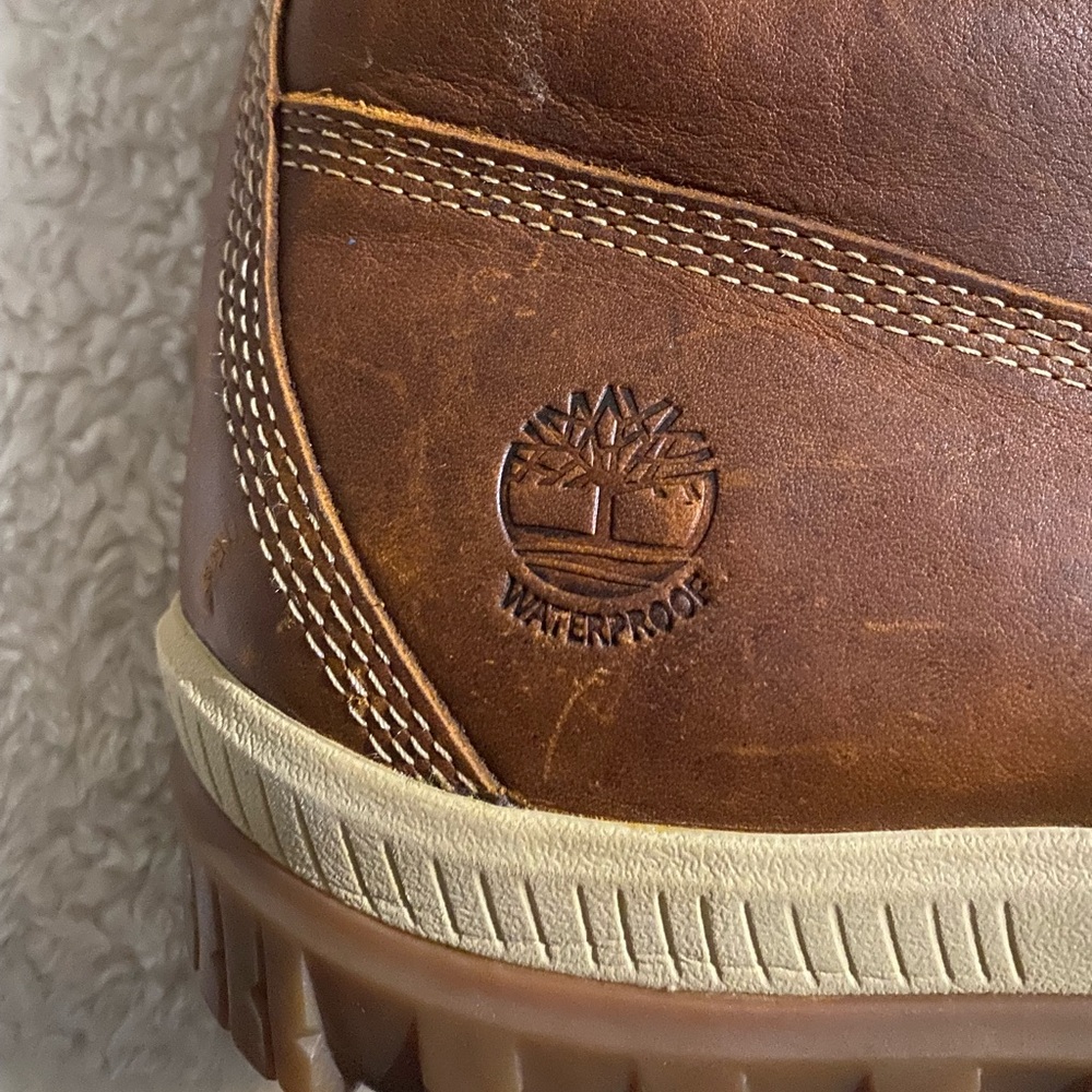 Timberland snow boots women’s sz 8.5
